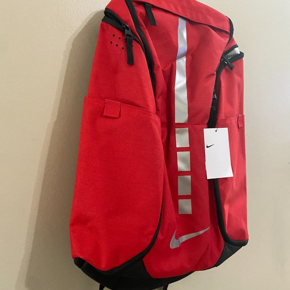 backpack nike hoops elite max air graphic red black Hoops Pro Basketball University Red/ Black/Metallic Cool Grey,One Size : Sports & Outdoors liter capacity fits a full Nike Varsity Elite Backpack -